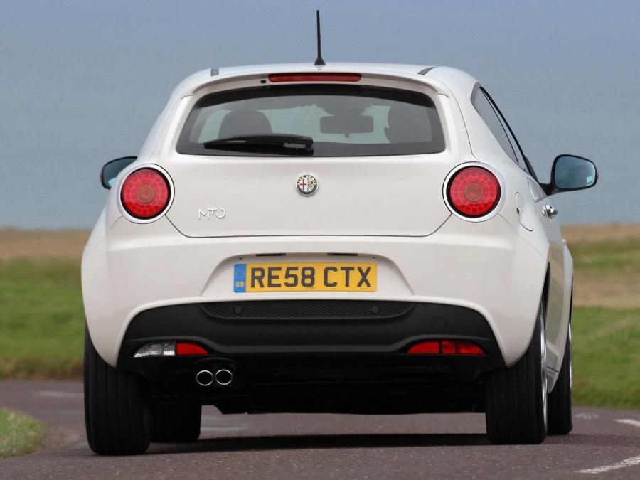  Alfa Romeo MiTo (955) 2009 года  (UK) (фото 45 из 47)